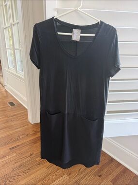 dolan Black Short Sleeve Pocket Shift Dress